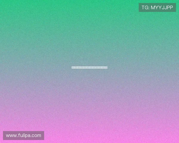 森林禁入的色情明星布鲁现身球场被安保带走引发热议 森林禁入的色情明星布鲁现身球场被安保带走引发热议